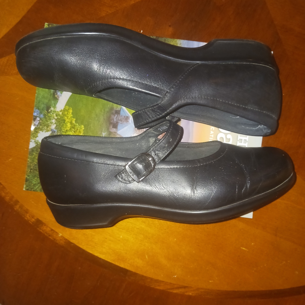 SAS Black Flats - Picture 5 of 5